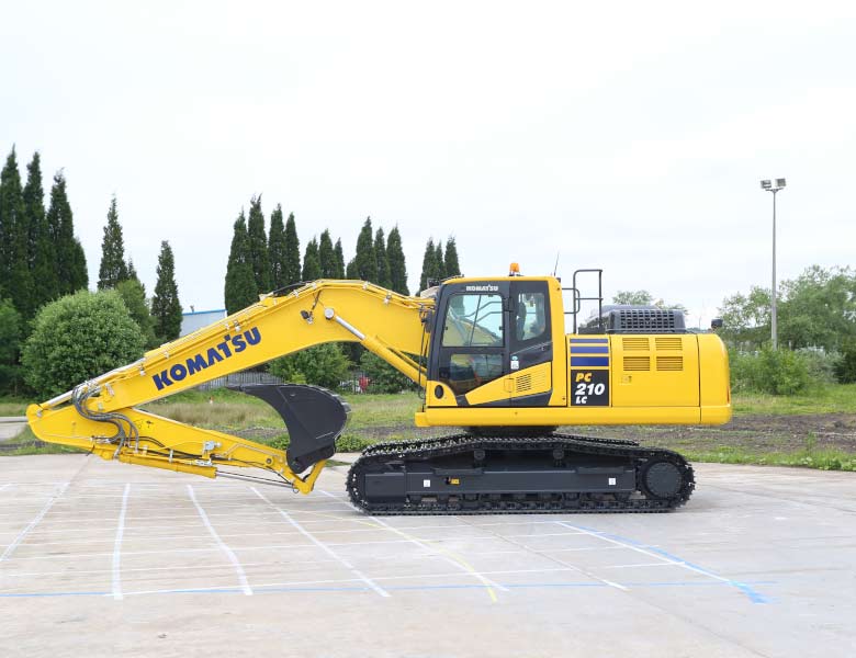 Komatsu PC210LC-11